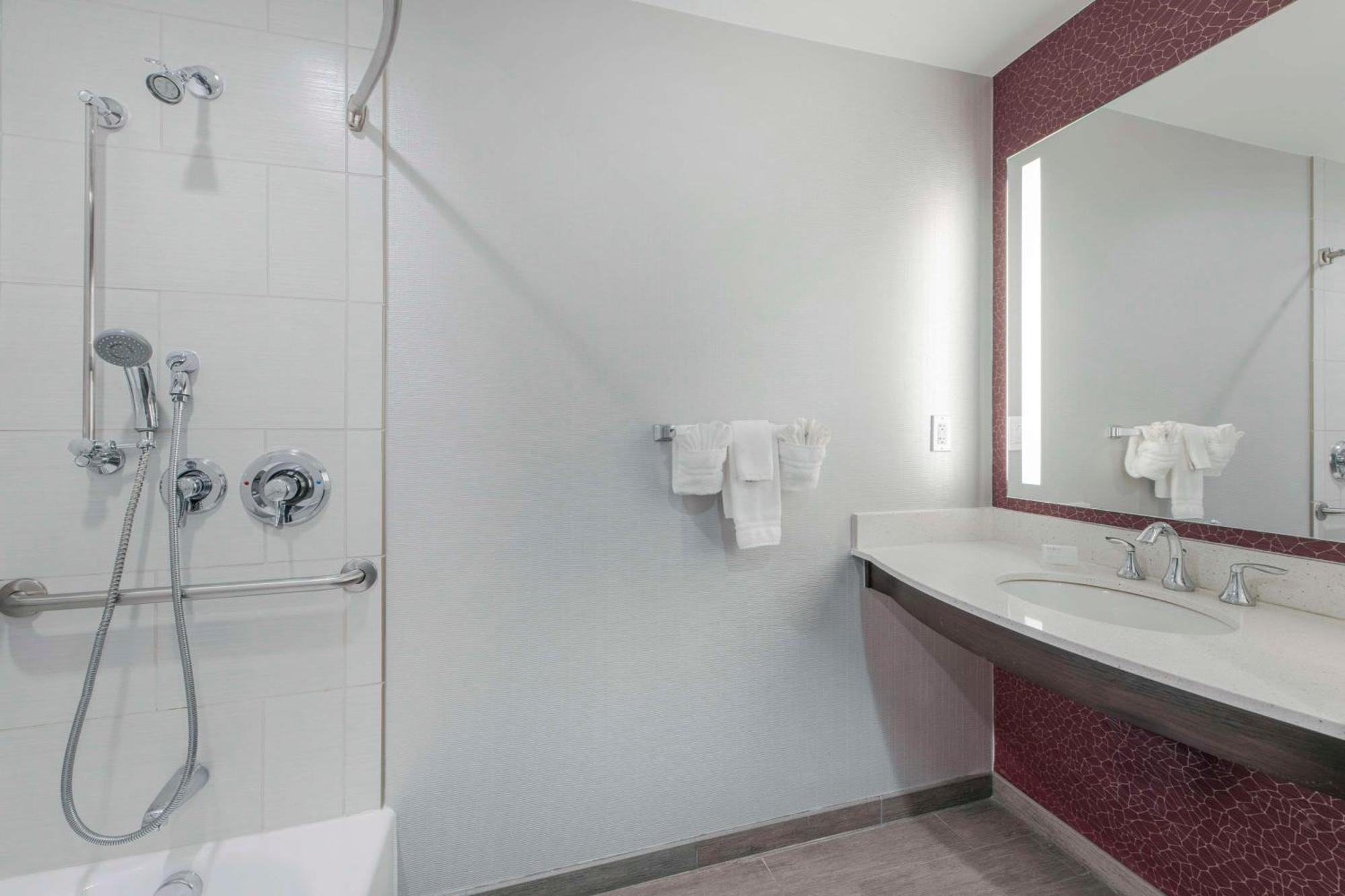 Hilton Garden Inn Raleigh Кері Екстер'єр фото