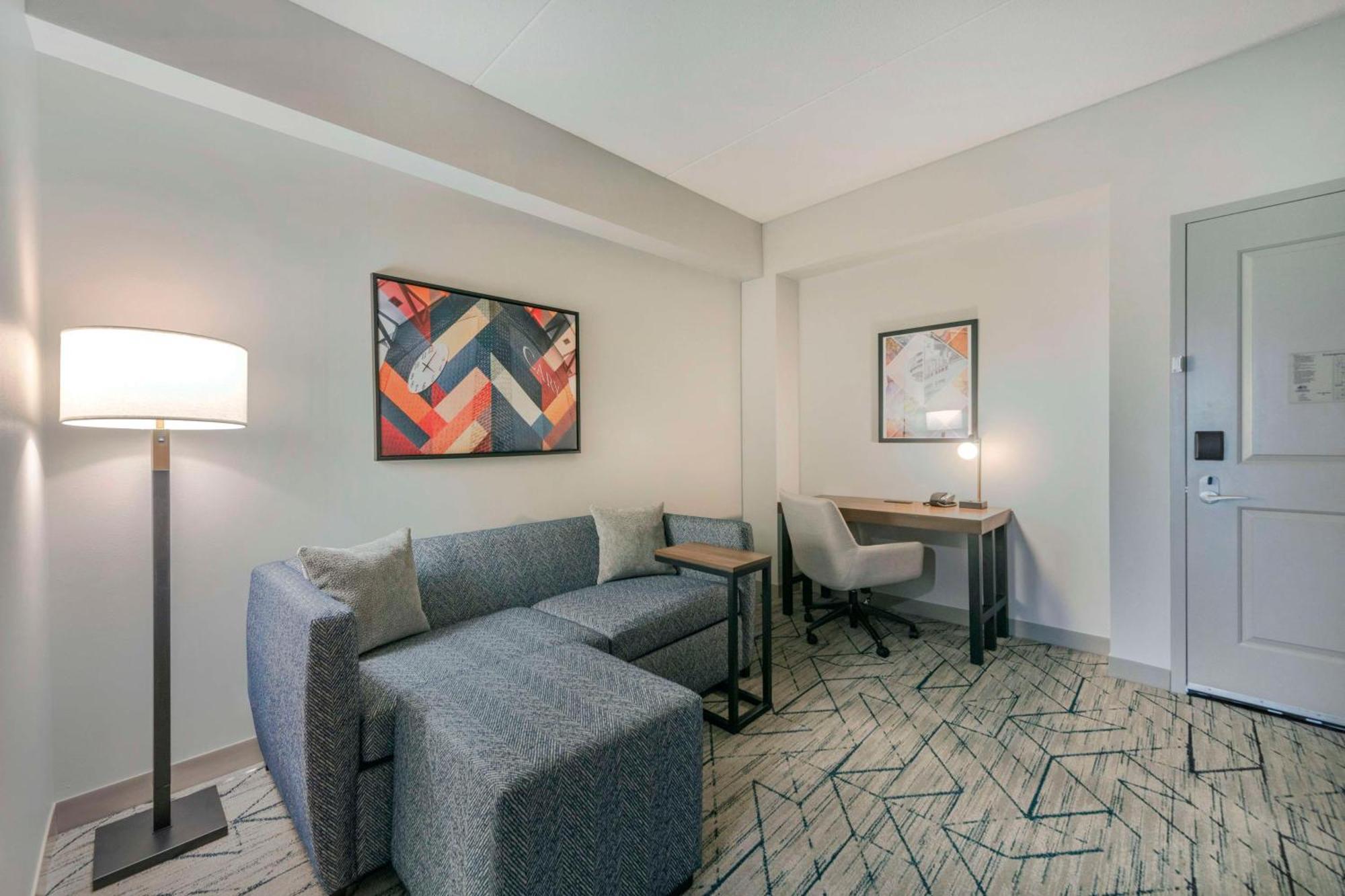 Hilton Garden Inn Raleigh Кері Екстер'єр фото