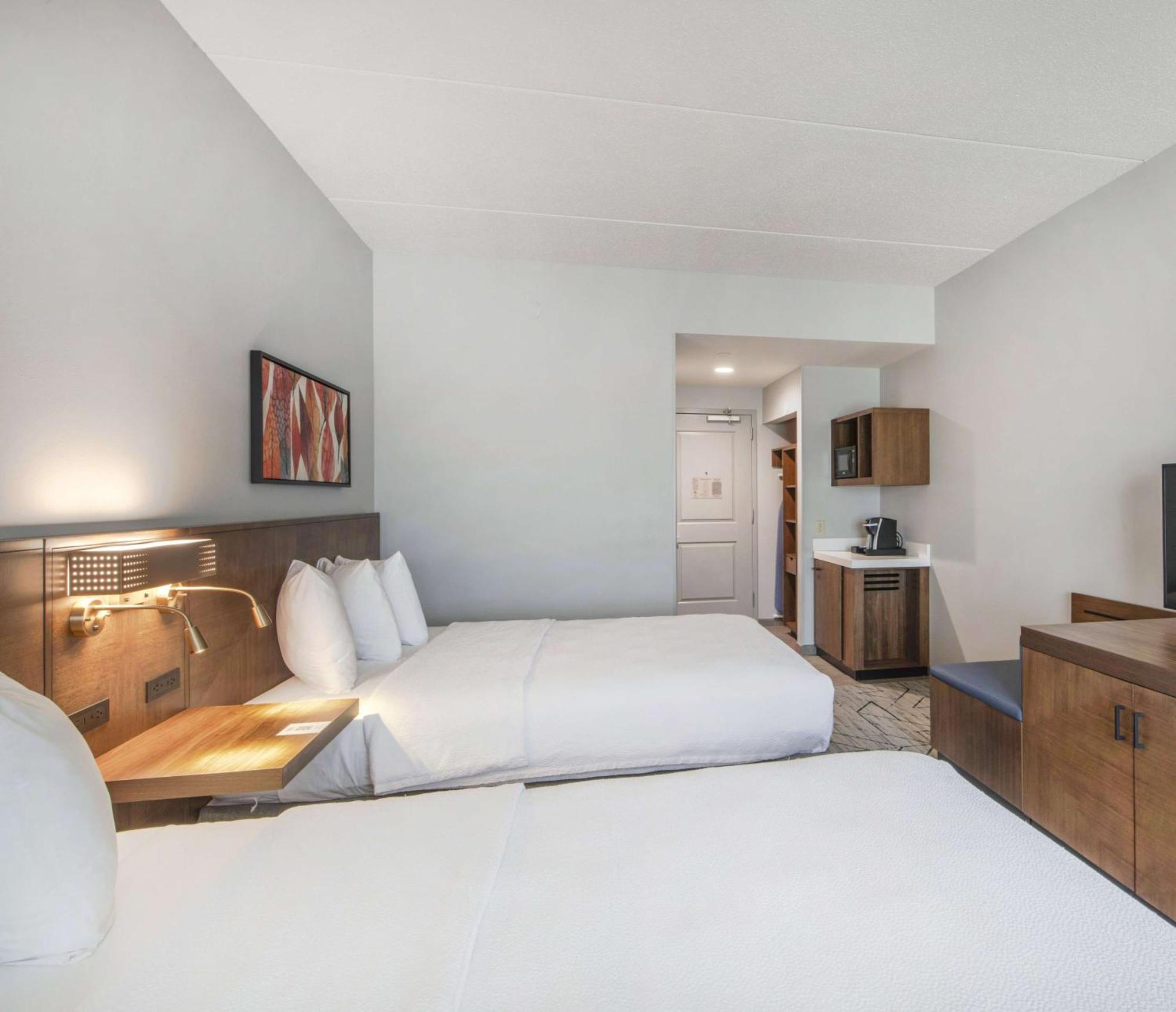 Hilton Garden Inn Raleigh Кері Екстер'єр фото