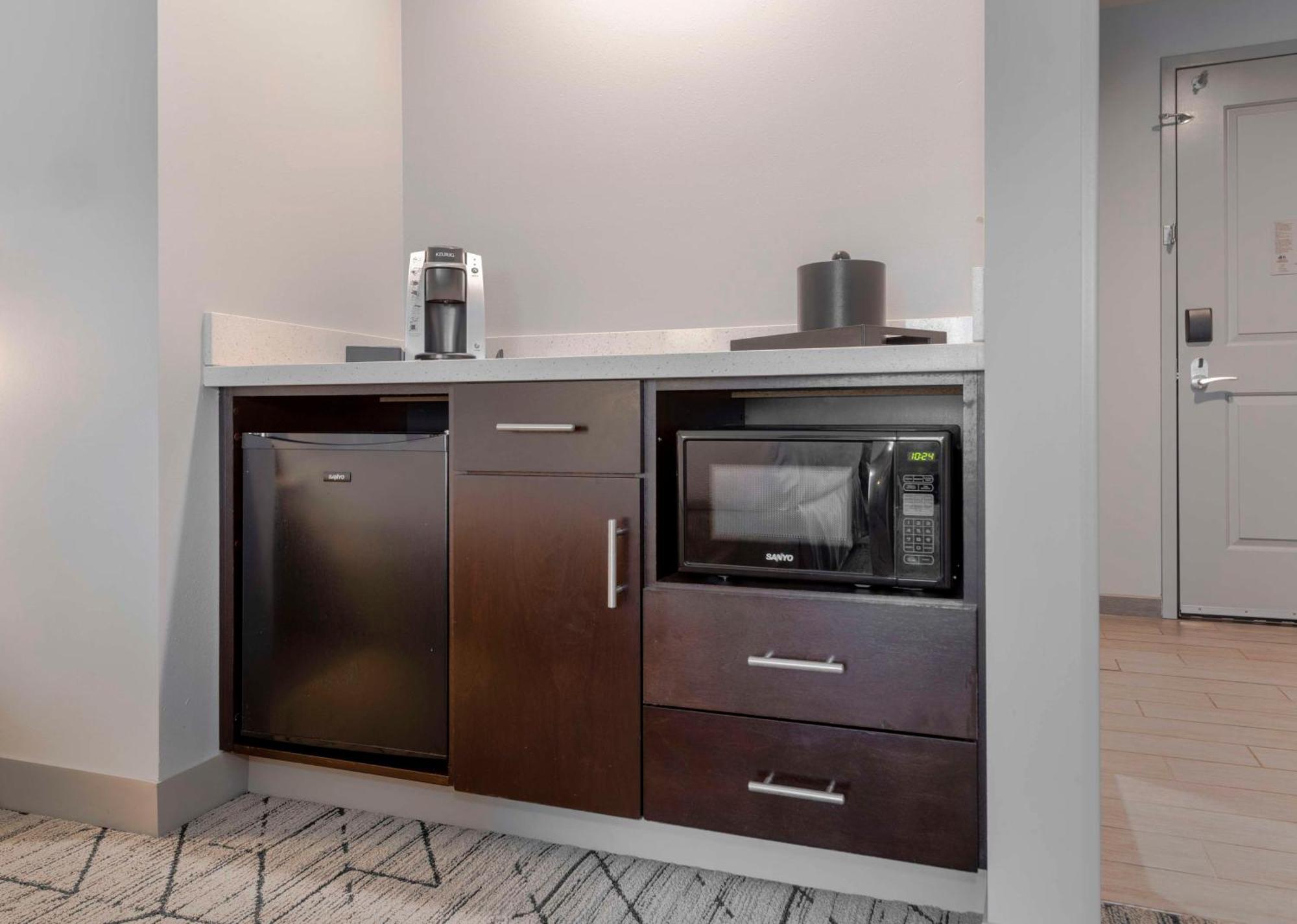 Hilton Garden Inn Raleigh Кері Екстер'єр фото
