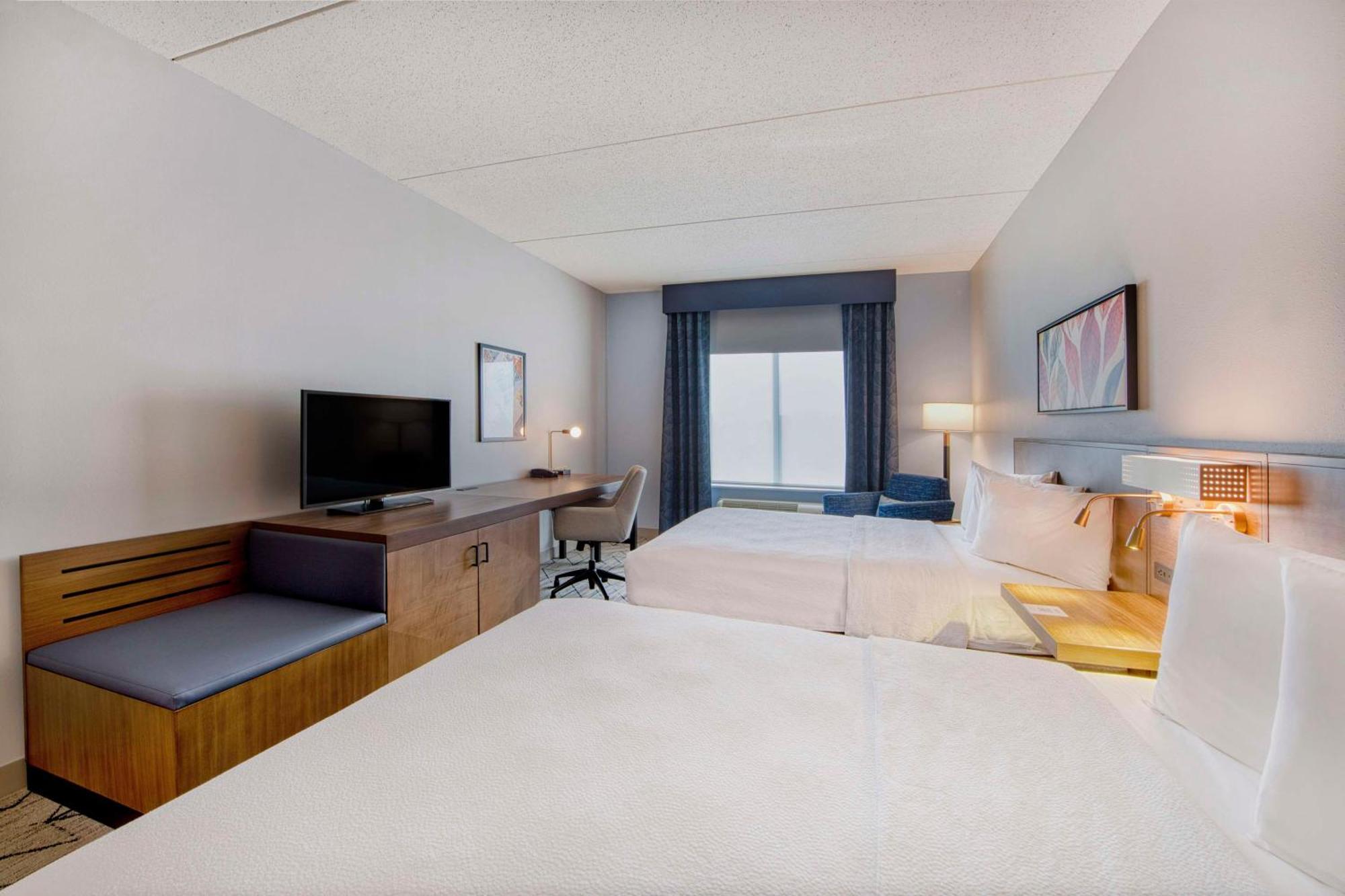 Hilton Garden Inn Raleigh Кері Екстер'єр фото