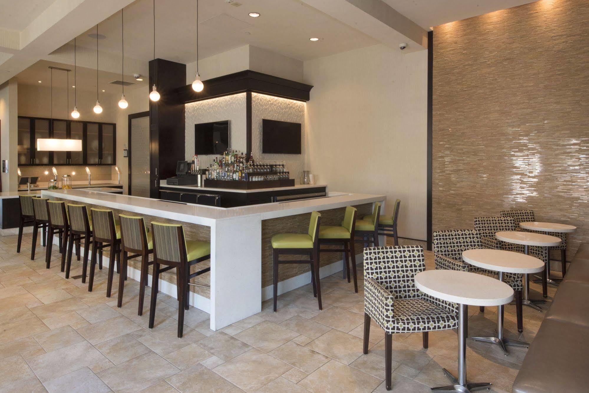 Hilton Garden Inn Raleigh Кері Екстер'єр фото